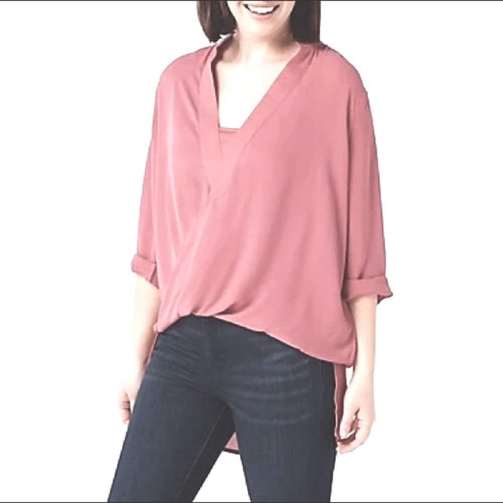 Lisa Rinna Collection Twist Front Top w/Camisole